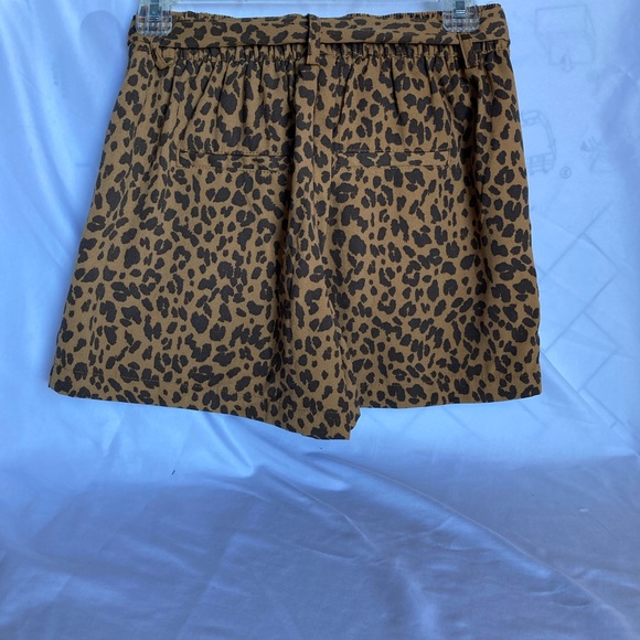 A New Day animal print dressy shorts. Size XS. - Picture 3 of 7